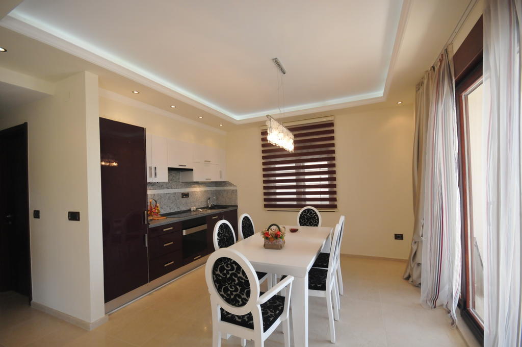 St.George Apartments Petrovac Luaran gambar